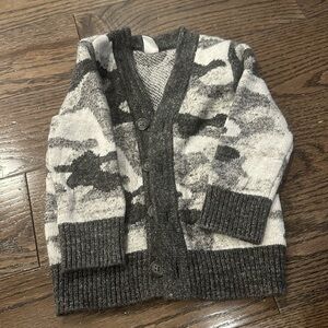 Gap toddler gray camouflage cardigan. Size 18-24 months.